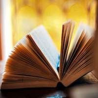 Erlebnis Buch schwarz auf weiß